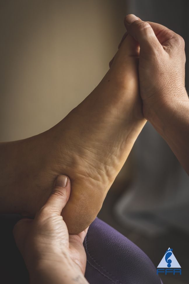 Réflexologie plantaire Val Réflexo Réflexologie plantaire au cabinet d Bouc bel Air Val Réflexo, mais aussi à domicile à Simiane-collongue, Gardanne, Mimet, Calas, Cabriès Aix